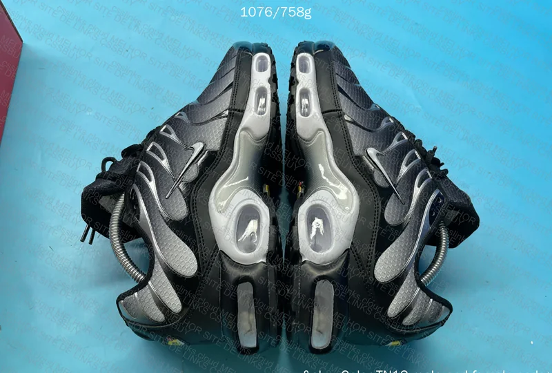 Nike Air Max Plus Tn Black and White Putian 6