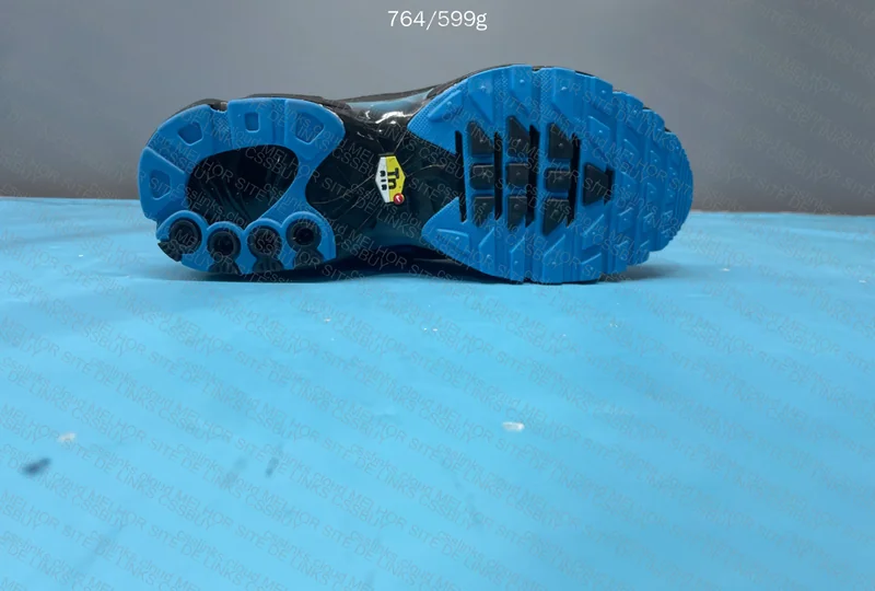 Nike Air Max Plus TN Tuned Black University Blue 4