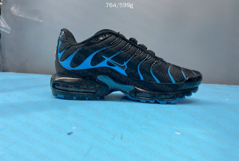 Nike Air Max Plus TN Tuned Black University Blue 6