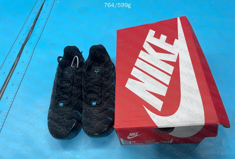 Nike Air Max Plus TN Tuned Black University Blue 8