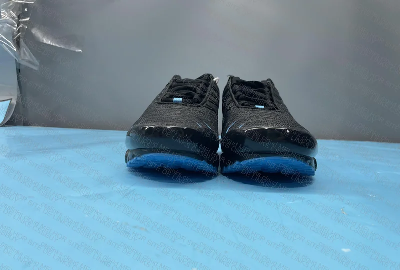Nike Air Max Plus TN Tuned Black University Blue 9