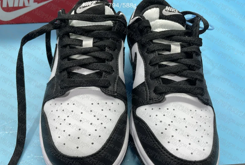 Nike Dunk Low Panda