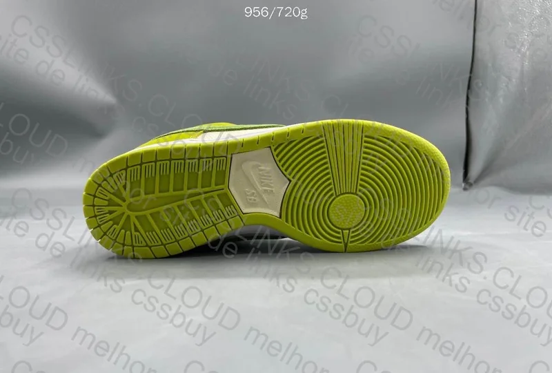 Nike Dunk Low SB Green Apple 6