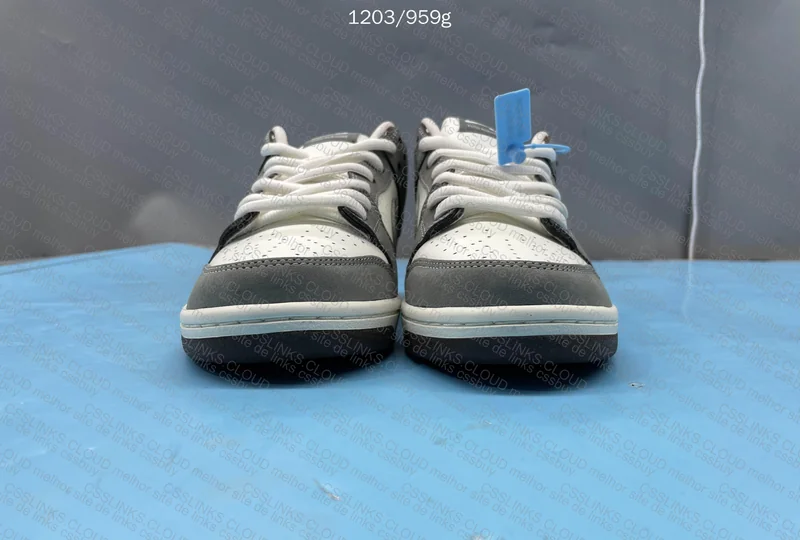 Nike Dunk Yuto