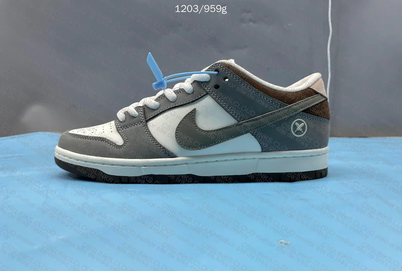 Nike Dunk Yuto 4