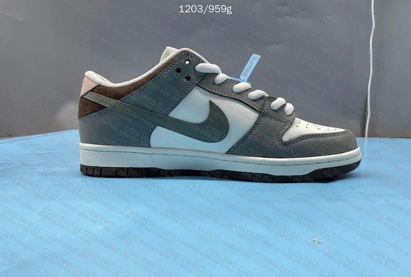 Nike Dunk Yuto 5