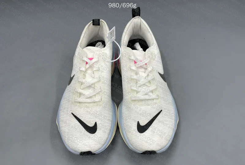 Nike Invincible Run 3 Sneakers - White/Blue 2