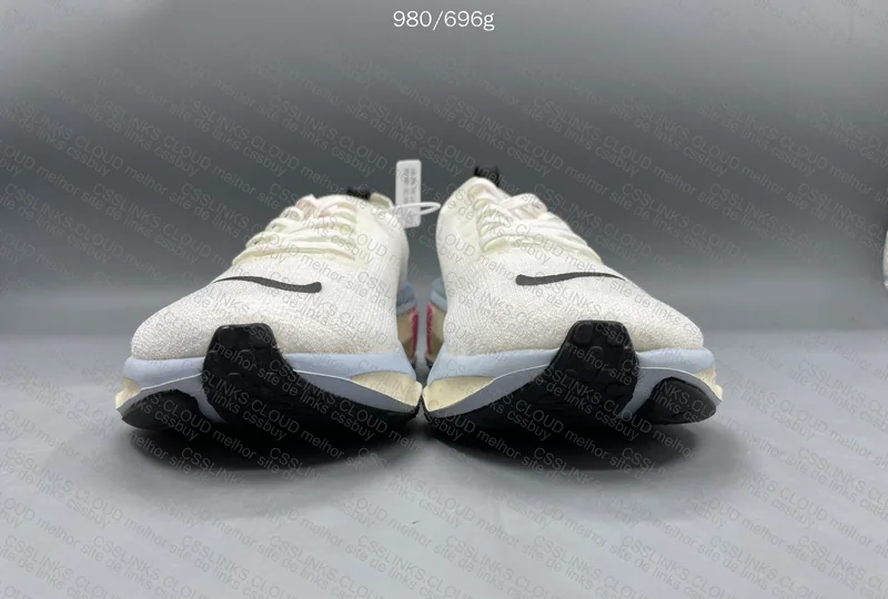 Nike Invincible Run 3 Sneakers - White/Blue 5