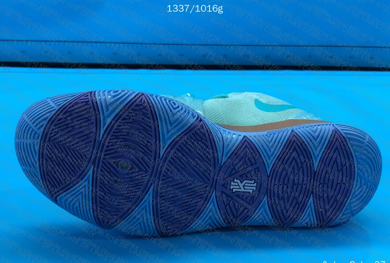 Nike Kyrie 5 Sneakers 3