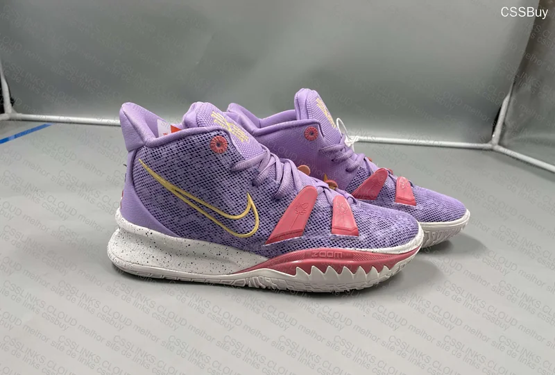 Nike Kyrie 7 Sneakers