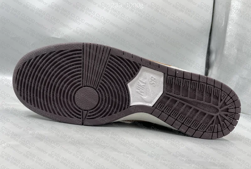 Nike Sneakers (Name Unknown) 6