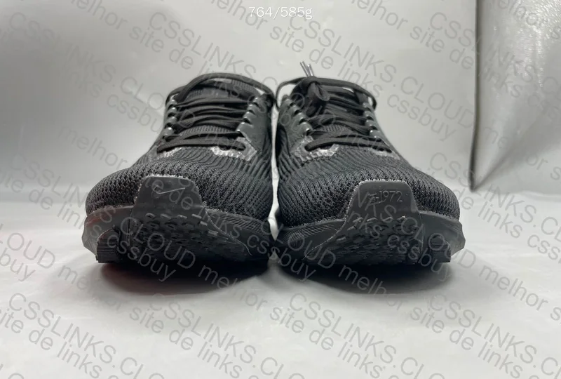 Nike Daily Pro Sneakers 6