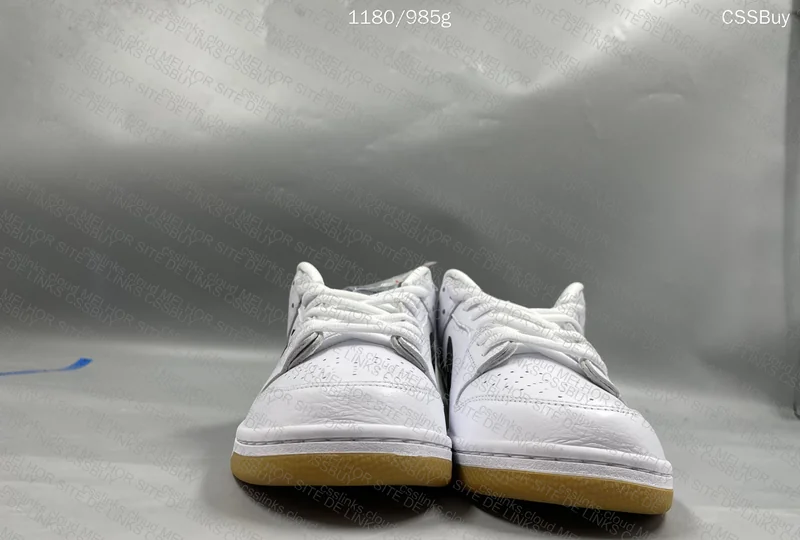 Nike SB Dunk Low Pro 'Orange Label' - White Gum Sneakers 2