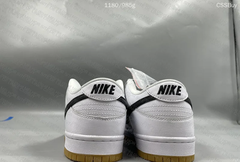 Nike SB Dunk Low Pro 'Orange Label' - White Gum Sneakers 3