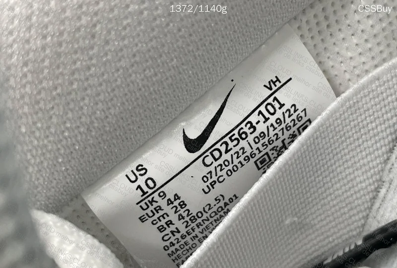 Nike SB Dunk Low Pro 'Orange Label' - White Gum Sneakers 2