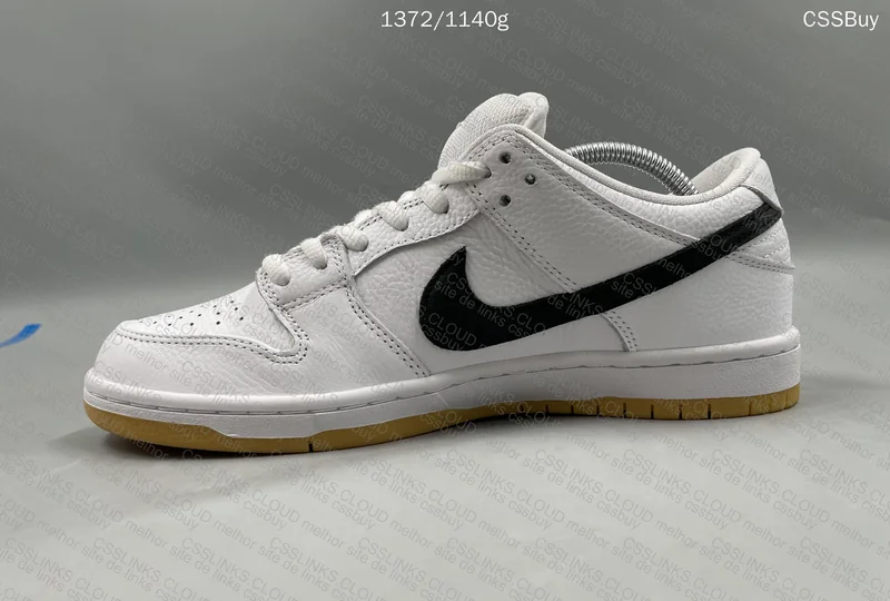 Nike SB Dunk Low Pro 'Orange Label' - White Gum Sneakers 3