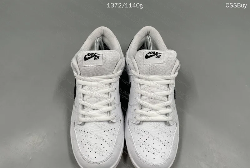 Nike SB Dunk Low Pro 'Orange Label' - White Gum Sneakers 8