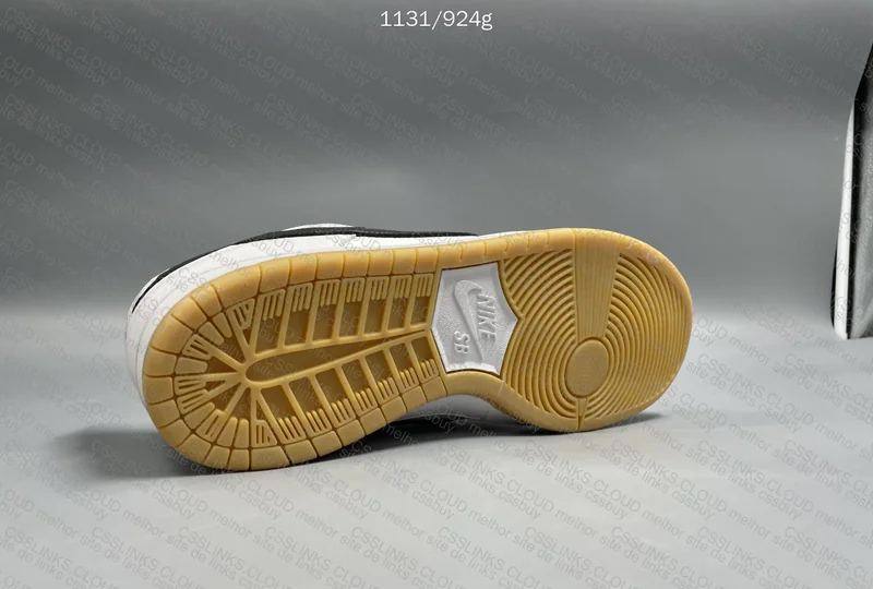 Nike SB Dunk Low Pro White Gum Sneakers 3