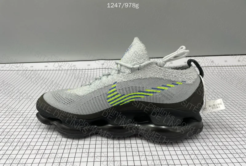 Nike Scorpion Sneakers 4