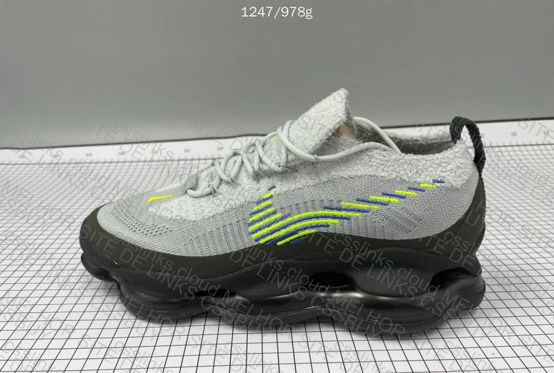 Nike Scorpion Sneakers 6