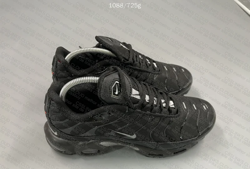 Nike Tn Sneakers