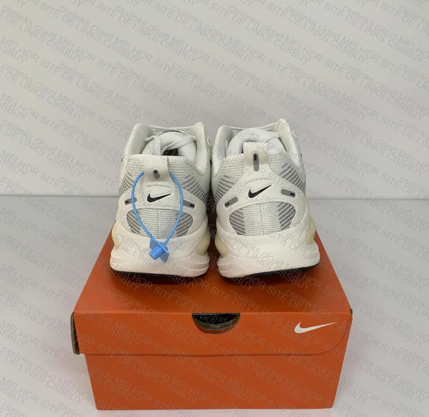 Nike Vomero 18 Men's Sneakers 5