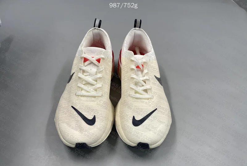 Nike ZoomX Invincible Run 3 Sneakers 3