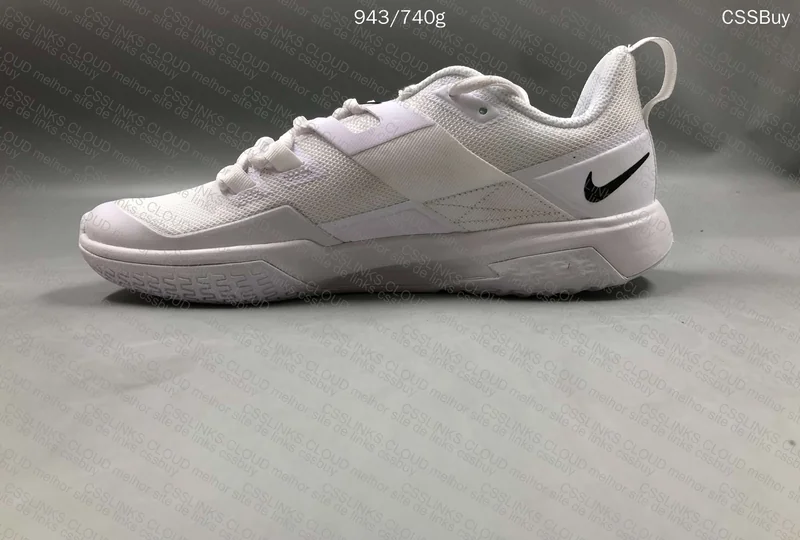 NikeCourt Vapor Lite Sneakers 8