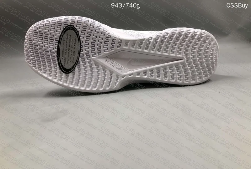 NikeCourt Vapor Lite Sneakers 9