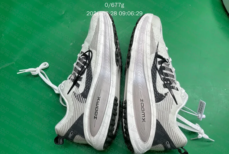 Tênis NK Vomero 18 5