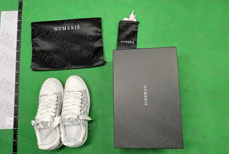 Numeris Sneakers