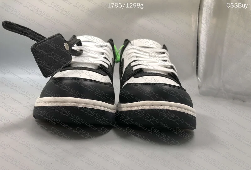 Off-White Sneakers 2