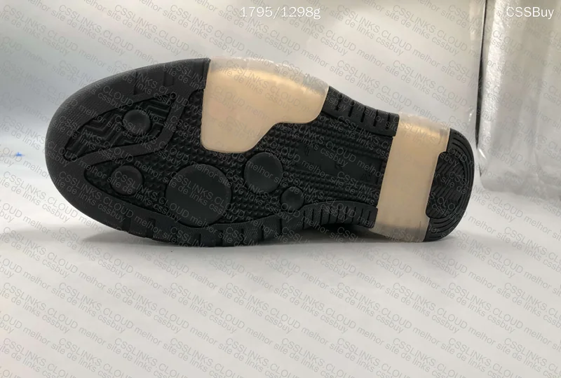 Off-White Sneakers 8