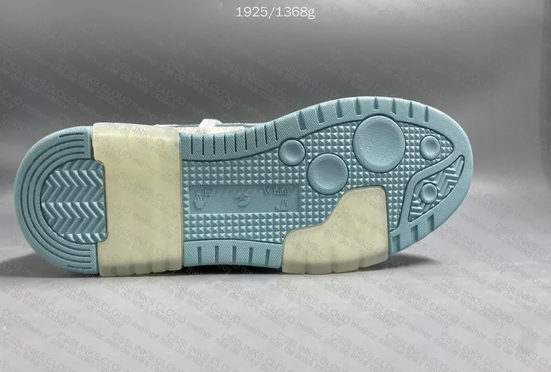 Off-White Sneakers 4