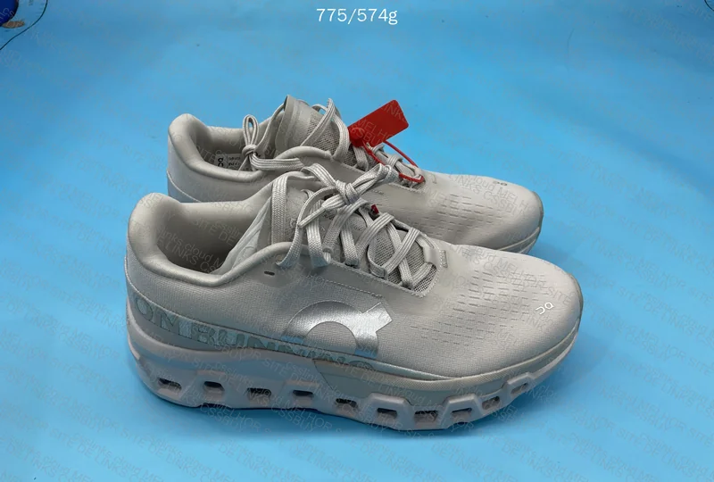 ON Sneakers