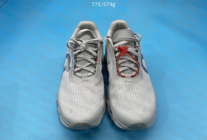 ON Sneakers 2