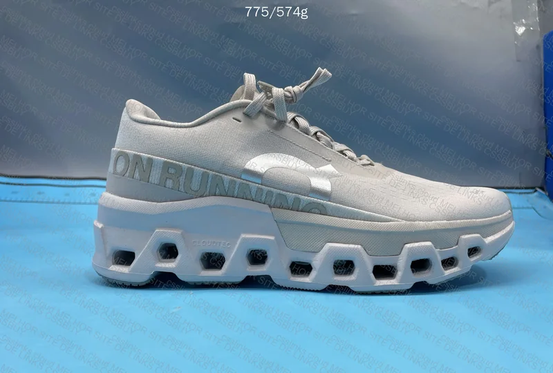 ON Sneakers 4