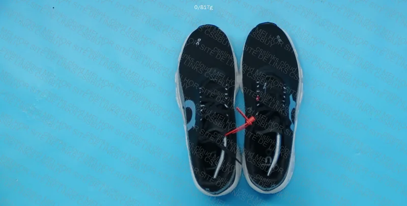 ON Sneakers 4