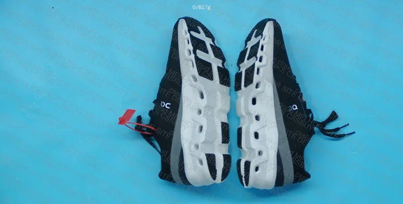 ON Sneakers 5