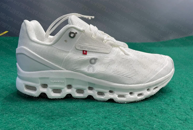 ON Sneakers 8