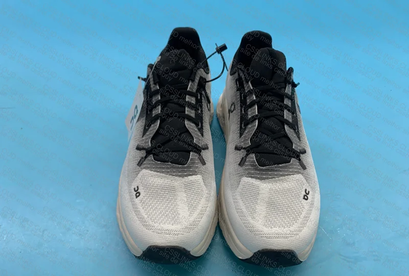ON Cloud Sneakers 3