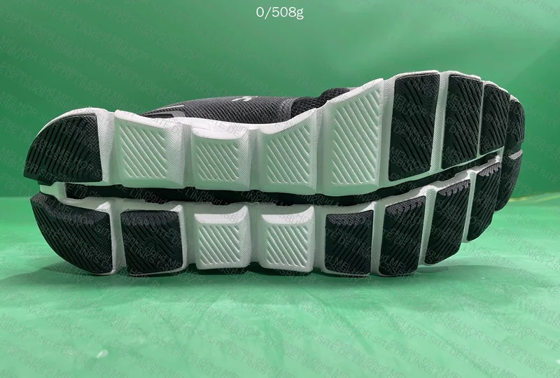 ON Cloud 5 Sneakers 3