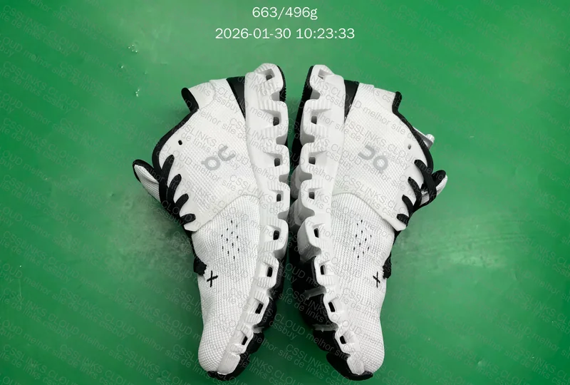 Tênis ON Cloud X4