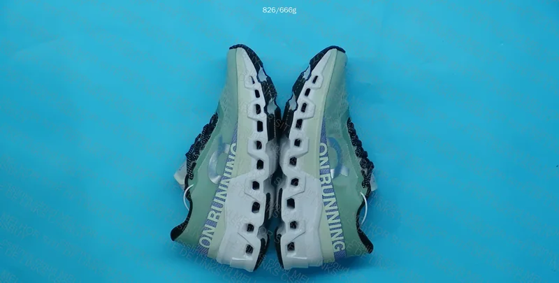 ON Cloudmonster 2 Sneakers
