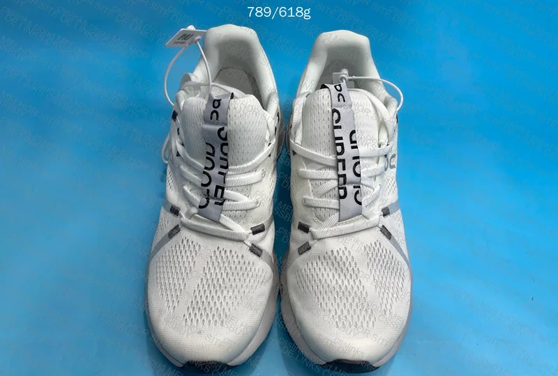 ON CloudSurfer Dad Sneakers 3
