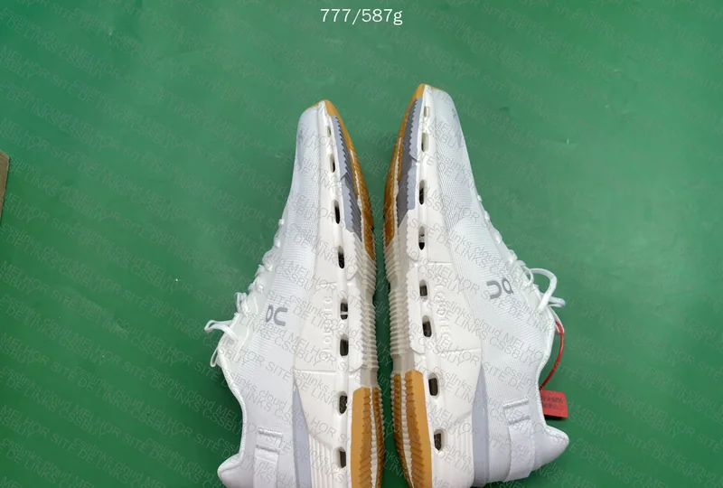 ON Cloudtec 777g Sneakers 3