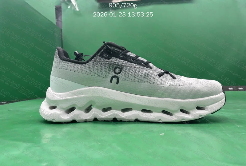 Tenis on cloudtilt 4