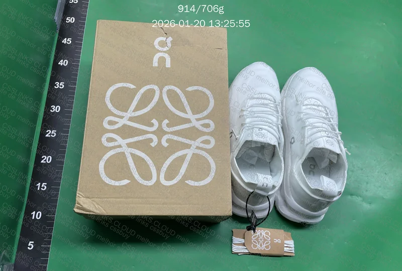 Tênis on / Loewe GL?? 2