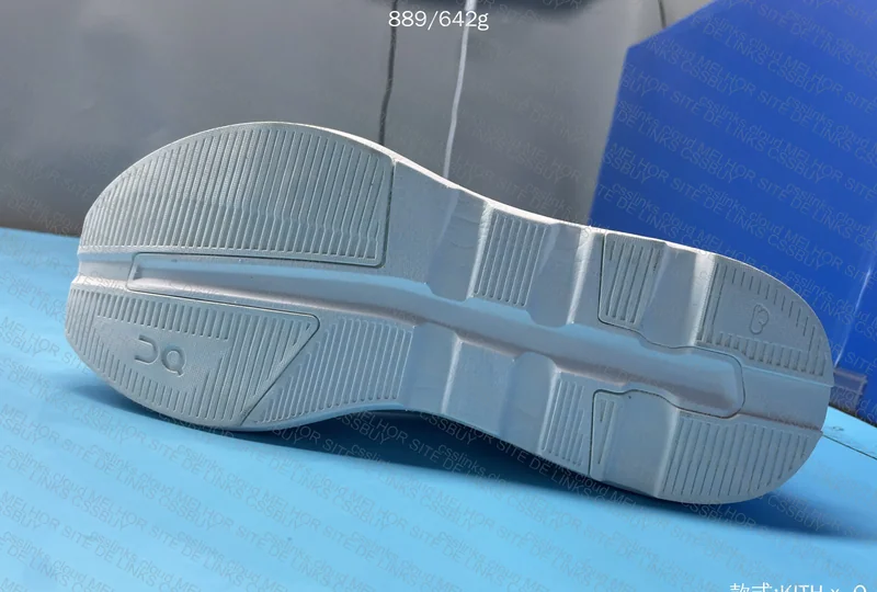 On Running Sneakers 6