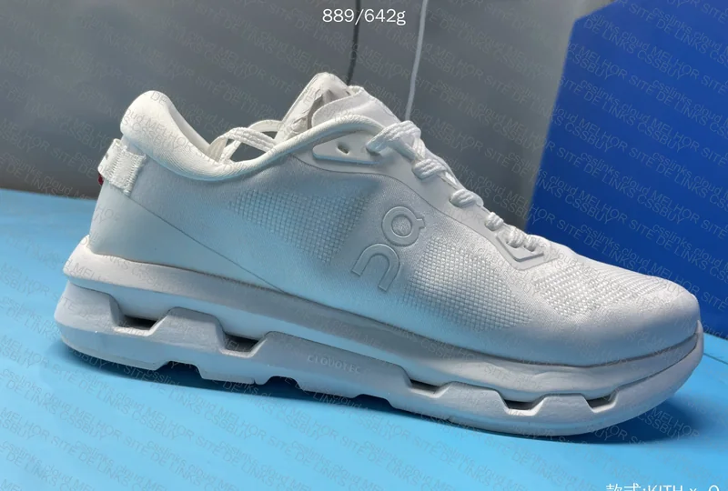 On Running Sneakers 8